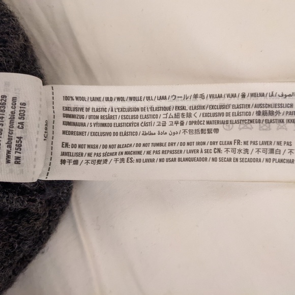 Abercrombie and Fitch Grey Crewneck wool sweater - Picture 5 of 5